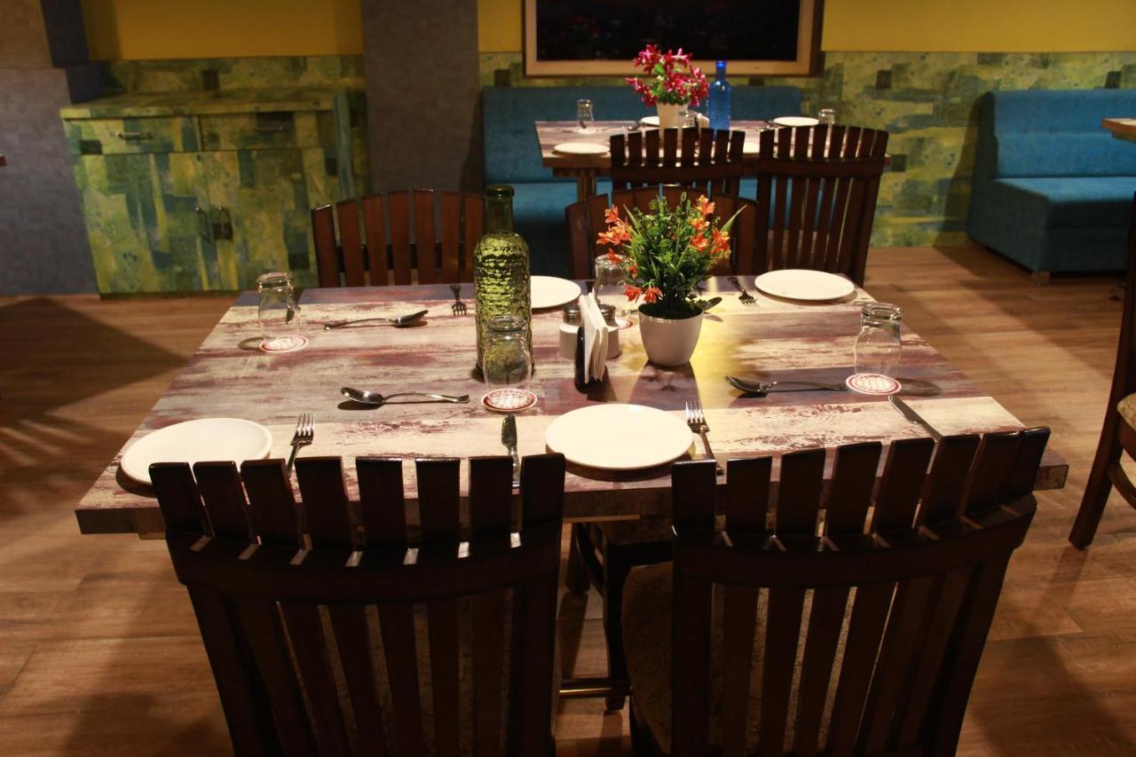 Hotel Dayal Shree Paradise Bhopal Extérieur photo